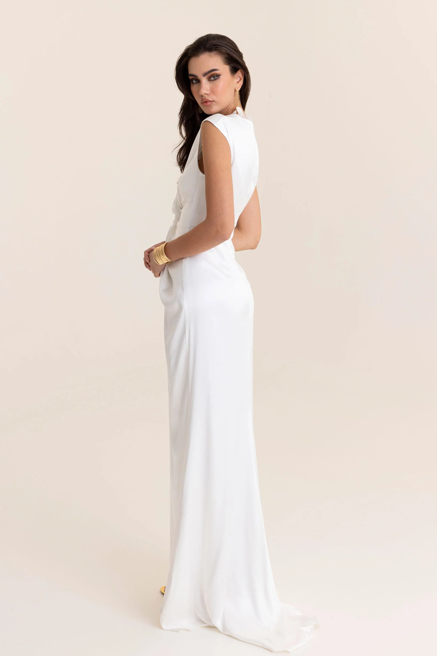 Blanc Elegance - Image 4