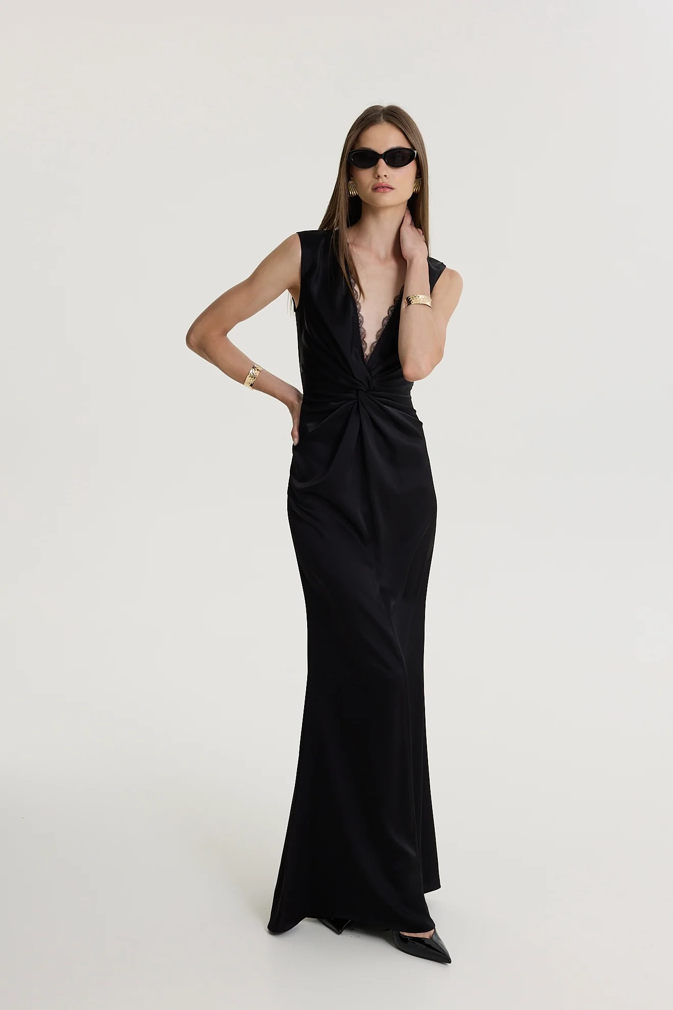 Noir Elegance - Image 6