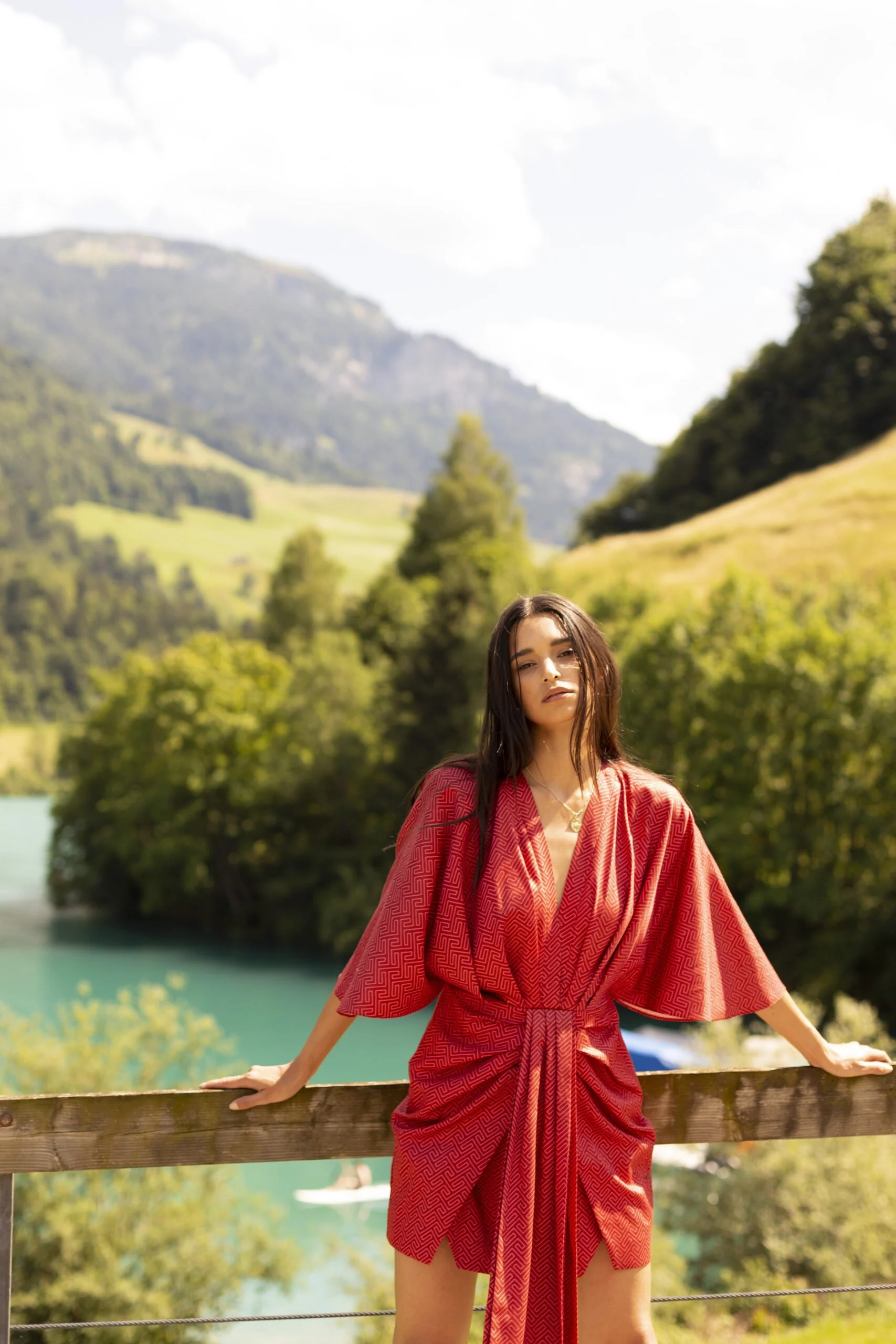 Red Lola - Image 5