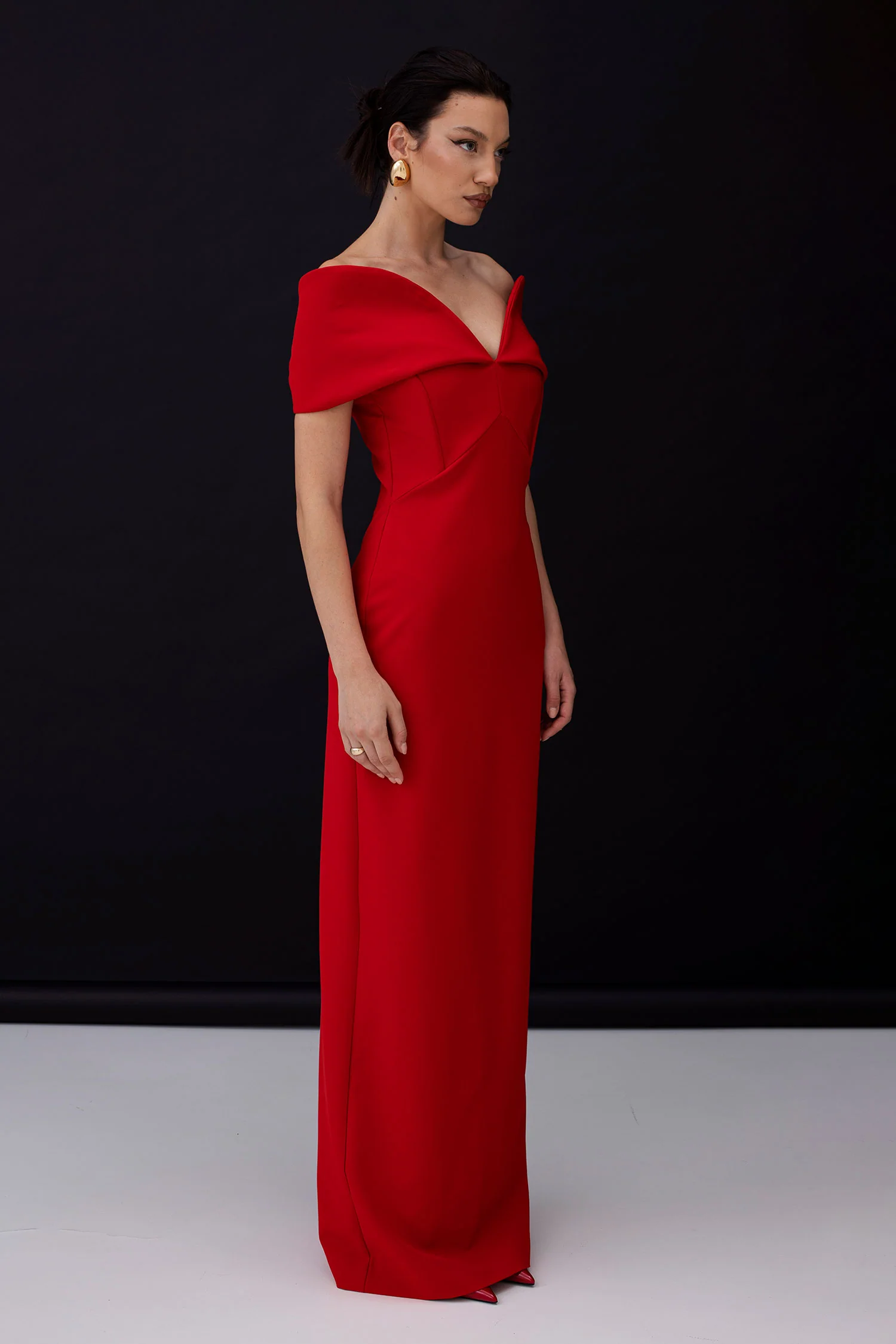 Red Muse - Image 5