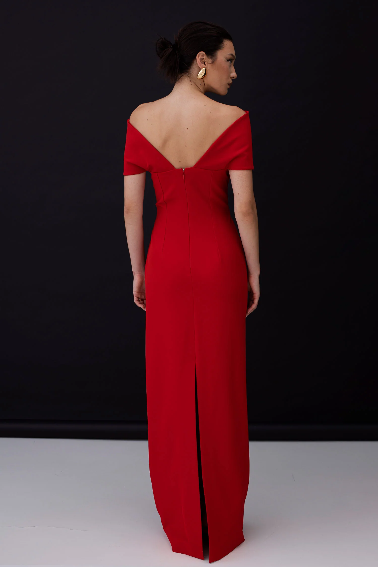 Red Muse - Image 6