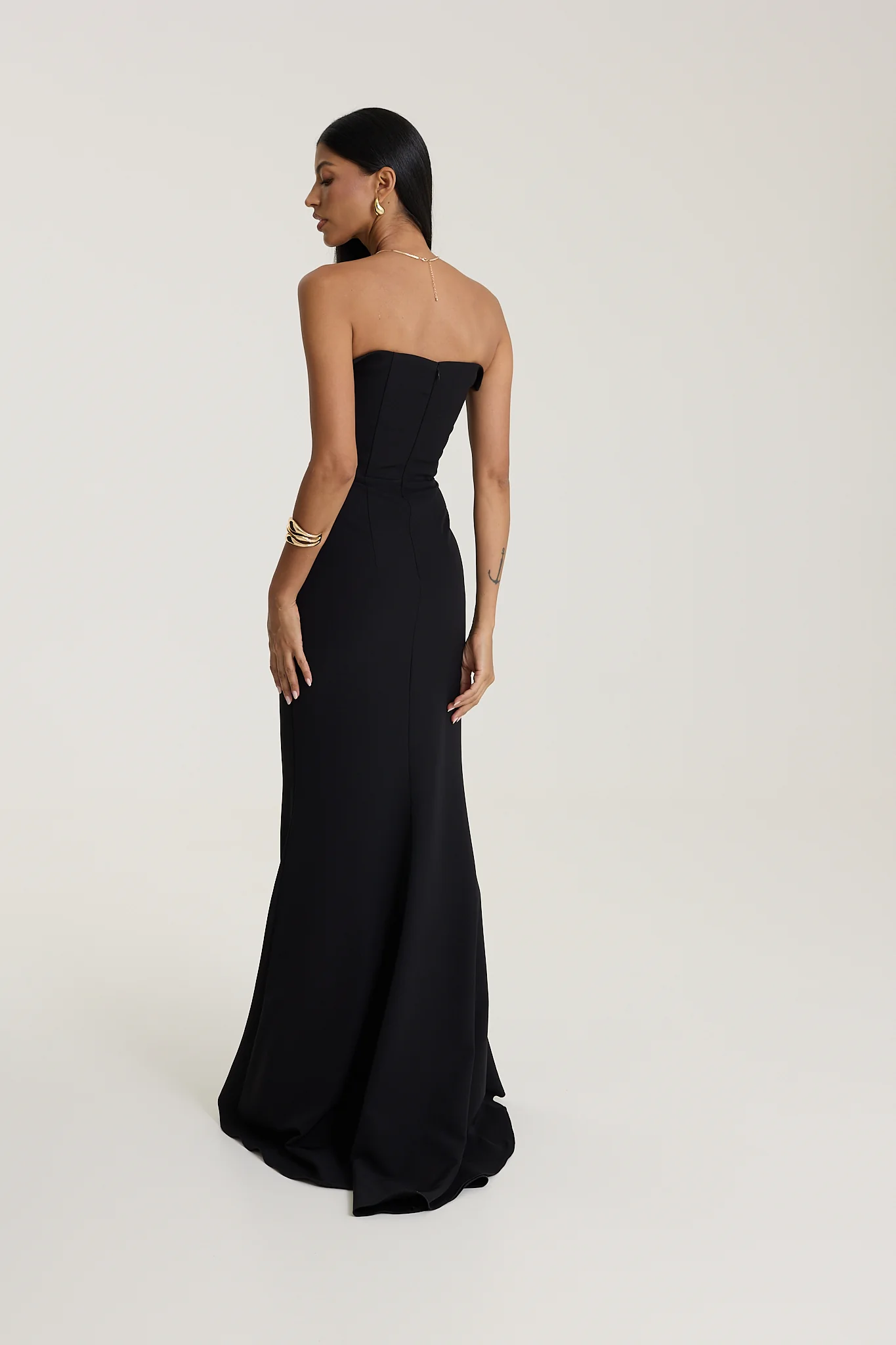 The Queen - Image 7